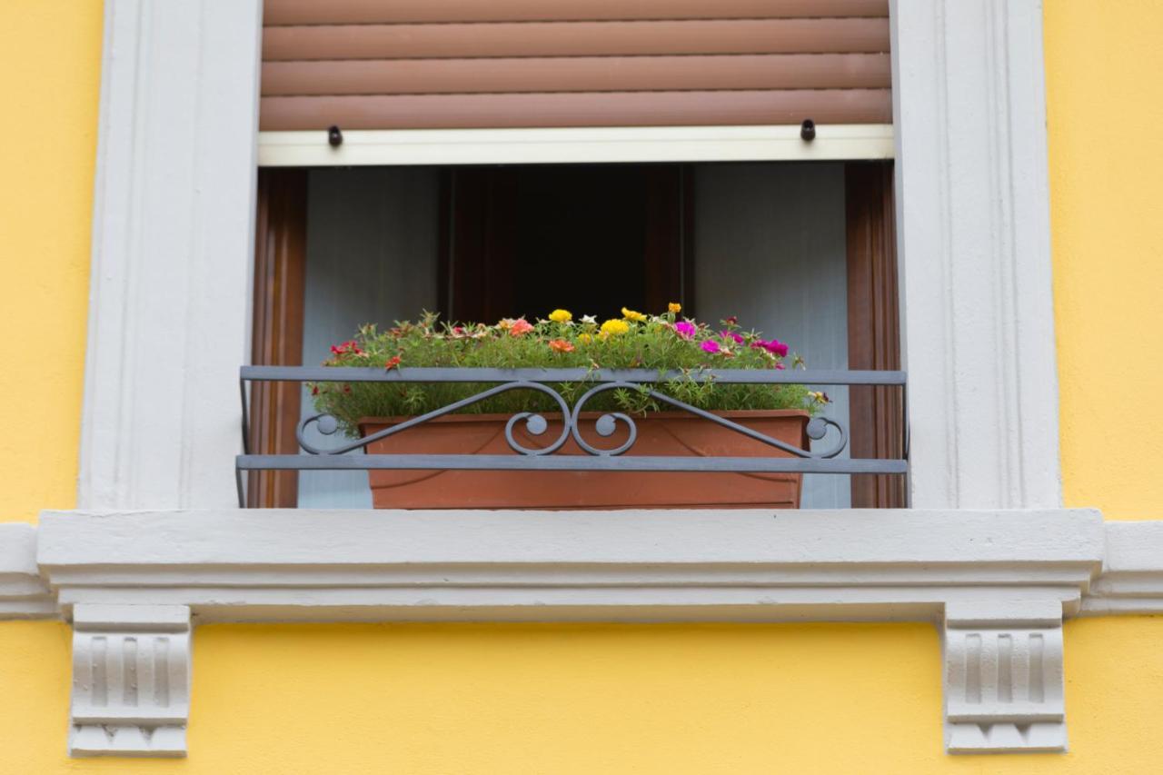 A Casa Di Anna, Elegant Flat In Cremona Apartment Exterior photo