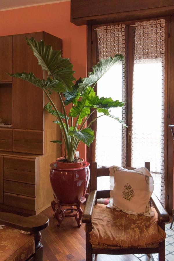 A Casa Di Anna, Elegant Flat In Cremona Apartment Exterior photo
