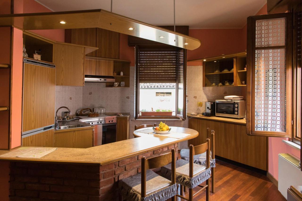 A Casa Di Anna, Elegant Flat In Cremona Apartment Exterior photo
